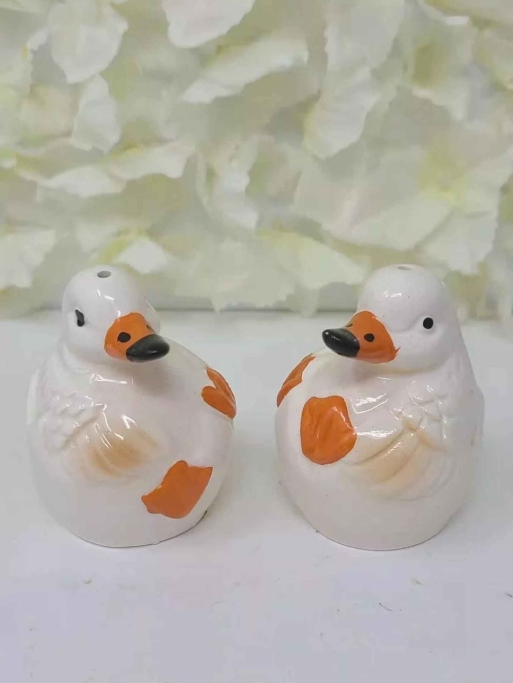 🐤 Antique Giftcraft Taiwan White Snow Goose Duck Salt & Pepper Shakers 50s 🐤